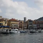 Et Ses Tresors * Cassis