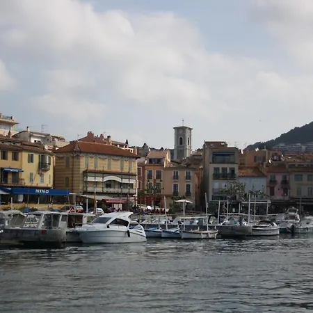 Et Ses Tresors * Cassis